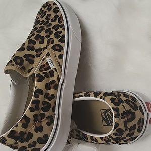 Leopard print Vans